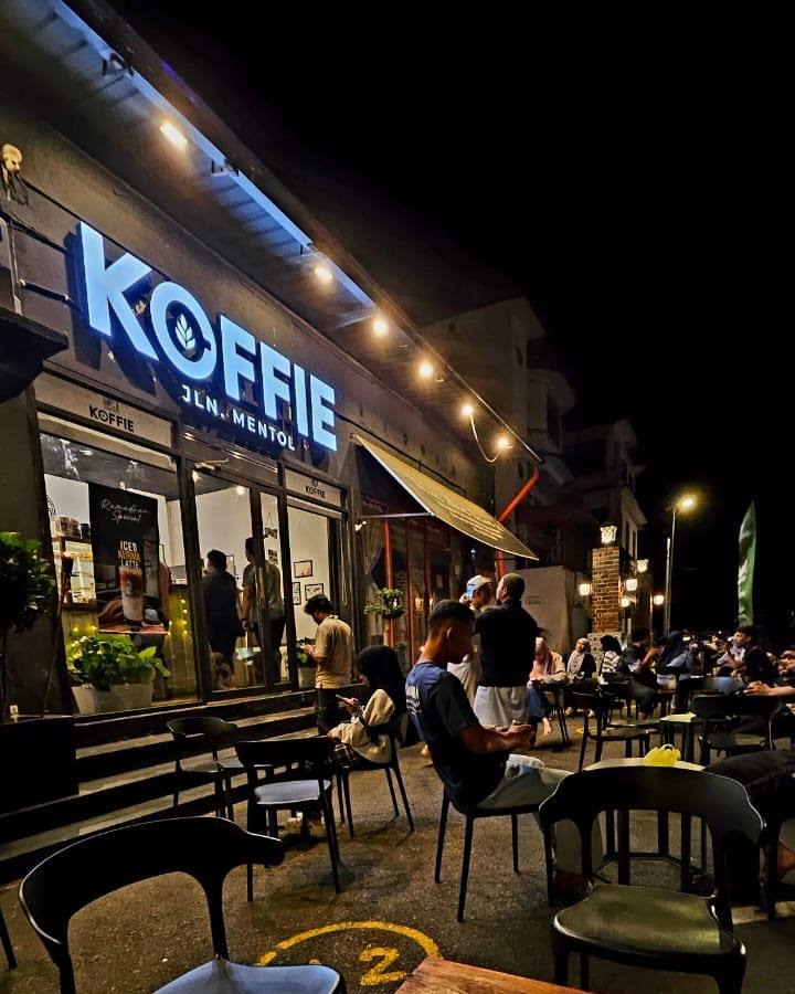 The shop at night